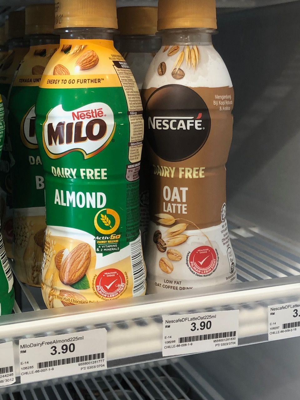 Review of Milo Almond Milk & Nescafé Oat Latte