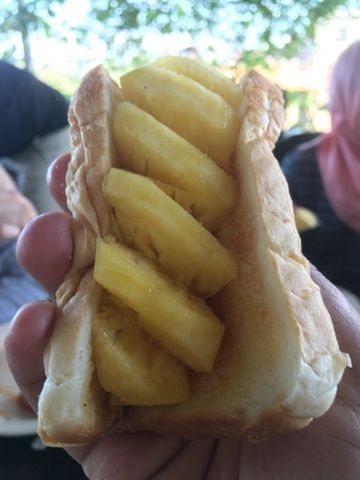 A New Way to Eat Pineapple